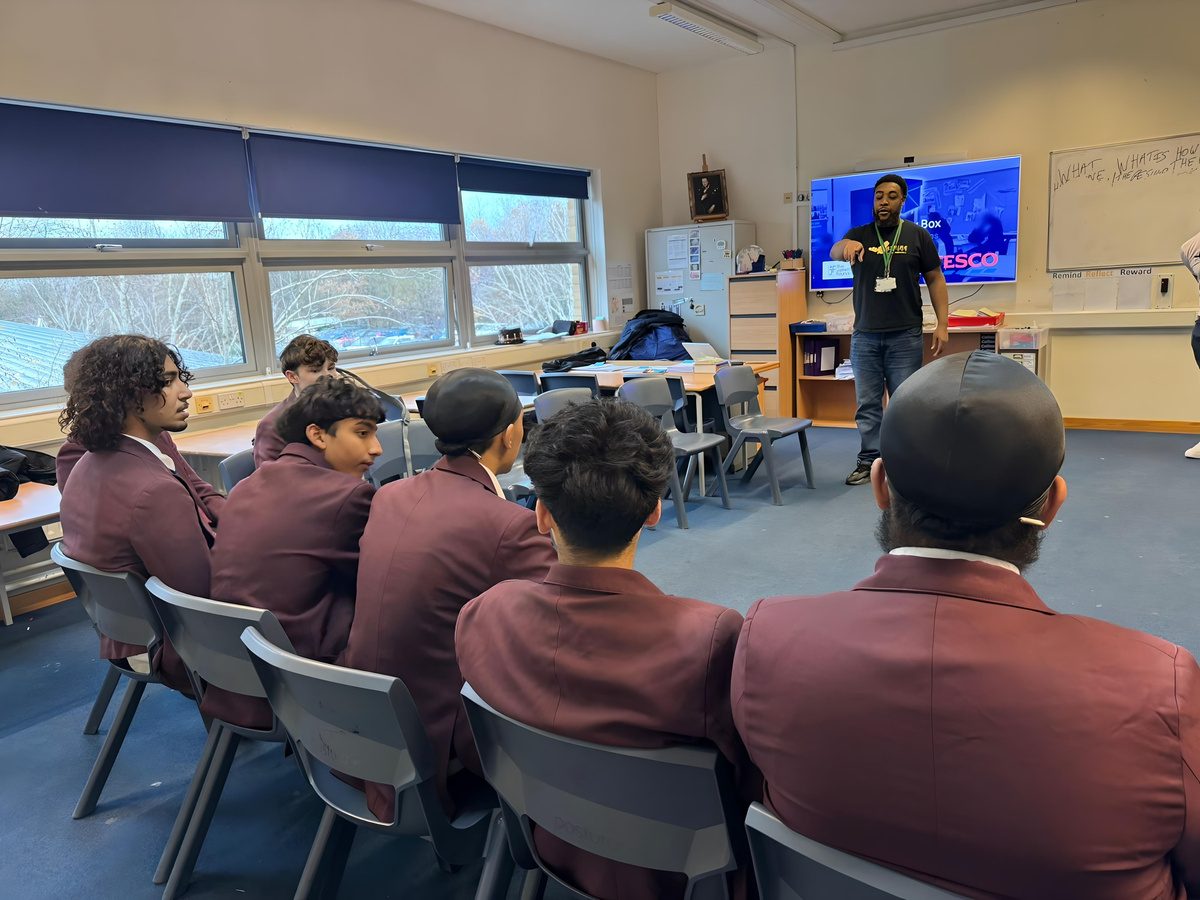A Jarrett Foundation facilitator leading a session in a London school